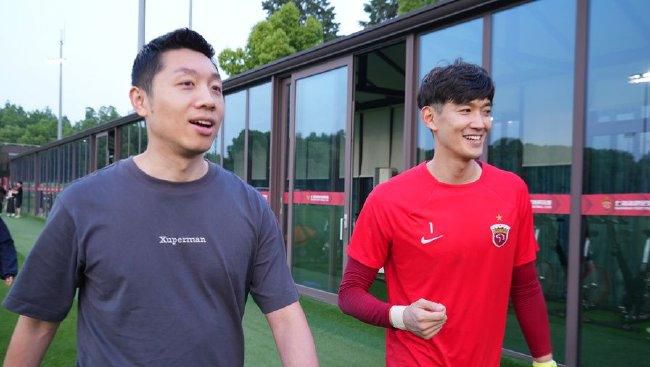 chinese国产打屁股女贝网
